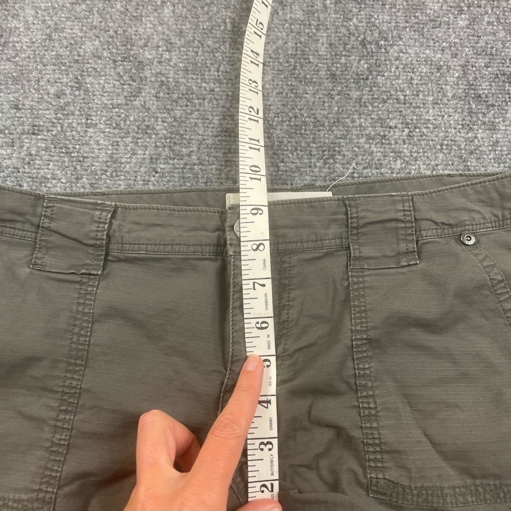 WOOLRICH Women’s Green cargo Shorts size: 6 - Picture 5 of 6